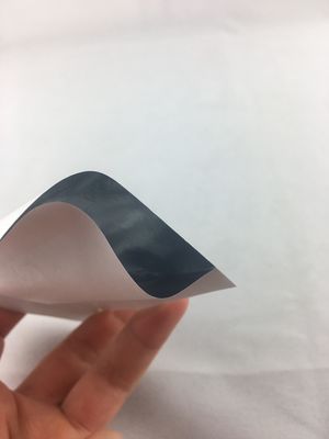 Beschermende papierzakken met folie houden voedsel vers en biologisch afbreekbaar