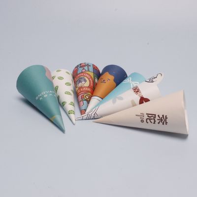 Eenmalige kegel ijsbekers Op maat gedrukte verpakkingspapier verpakkingsmouwen
